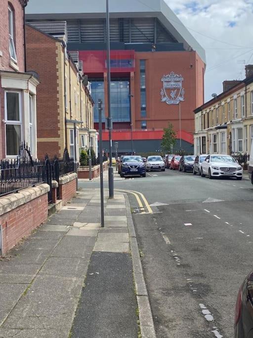 Stylish Stay Near The Stadium Walk To The Action Liverpool Exterior photo